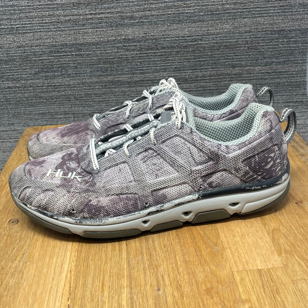 Huk Attack Fishing Shoes Men 10.5 Gray Camo Performance Waterproof Deck Sneakers